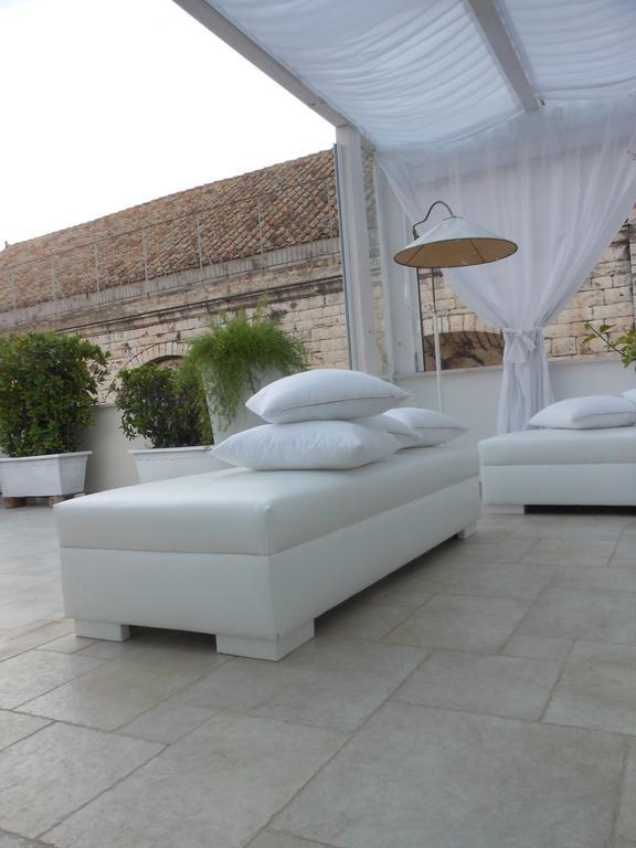 Palazzo Antica Via Appia Bed & Breakfast Bitonto Exterior foto