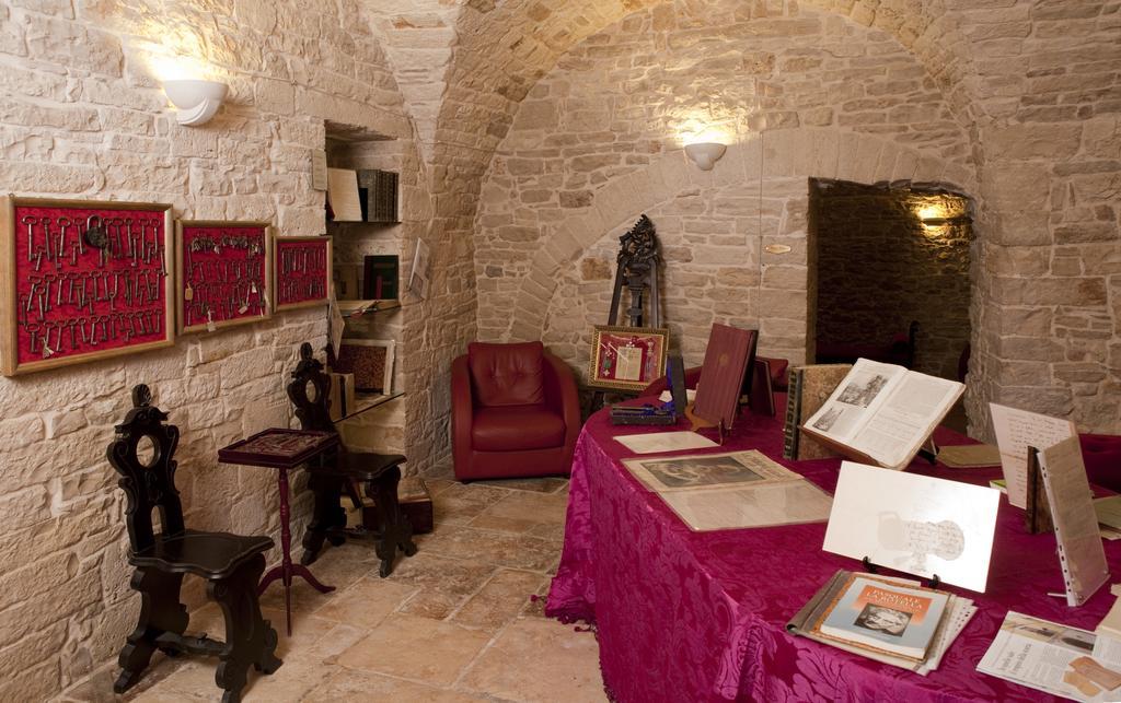 Palazzo Antica Via Appia Bed & Breakfast Bitonto Exterior foto