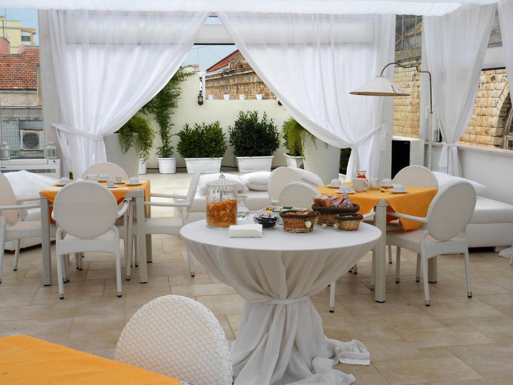 Palazzo Antica Via Appia Bed & Breakfast Bitonto Exterior foto