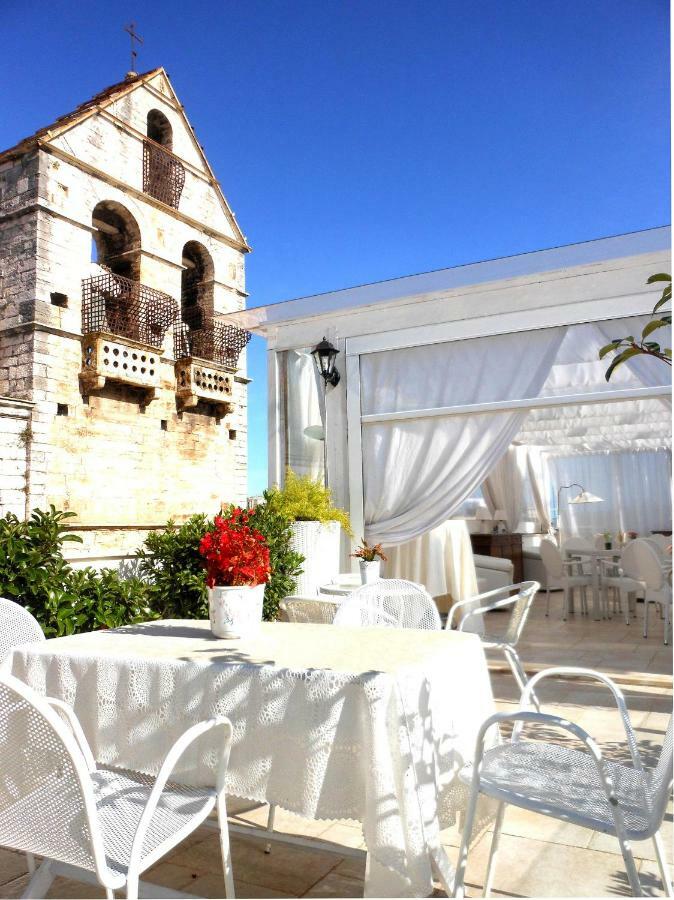 Palazzo Antica Via Appia Bed & Breakfast Bitonto Exterior foto